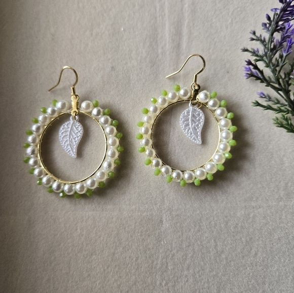 Hoops earrings - Picture 3 of 3
